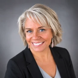Amanda White