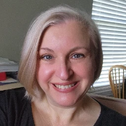 Andrea Evans