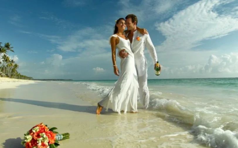 Honeymoons & Destination Weddings